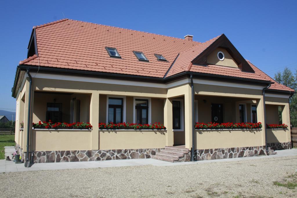 Pensiune Agroturistica Horvath-Kert Borzont Zewnętrze zdjęcie